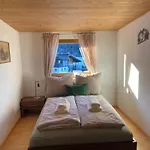 Krumm Und Schief Appartments 公寓 Brunau