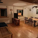 公寓 Krumm Und Schief Appartments