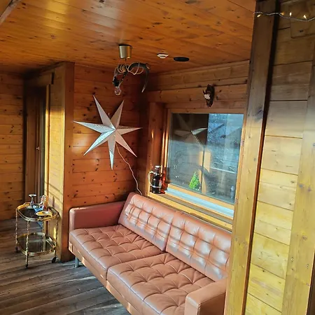 Krumm Und Schief Appartments Apartman *