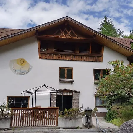 Apartament Krumm Und Schief Appartments Brunau