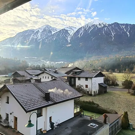 Krumm Und Schief Appartments Brunau