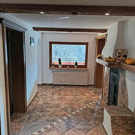 Apartment Krumm Und Schief Appartments Brunau