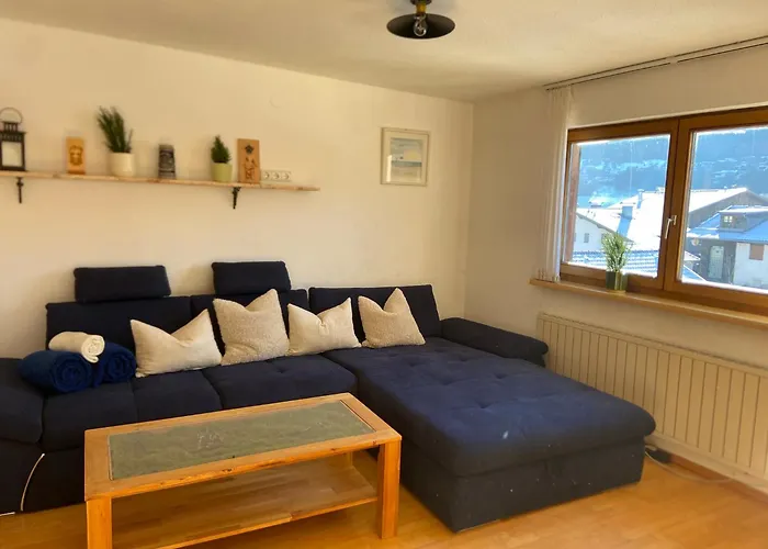 Krumm Und Schief Appartments Apartman