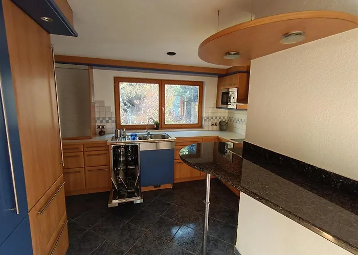 Krumm Und Schief Appartments Apartman