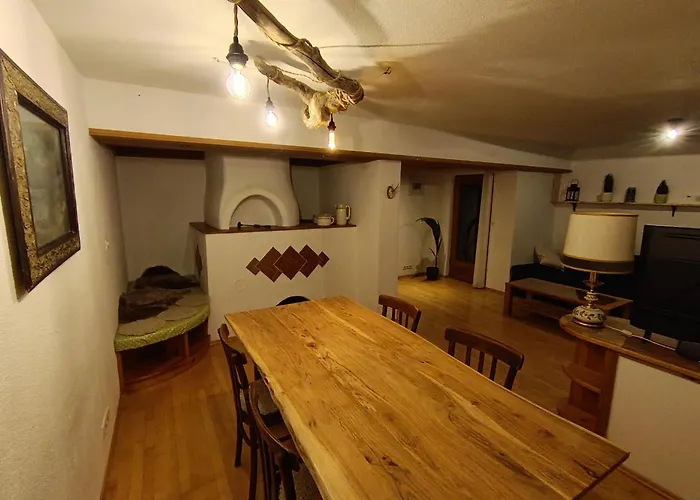 Krumm Und Schief Appartments Apartman