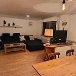 Krumm Und Schief Appartments