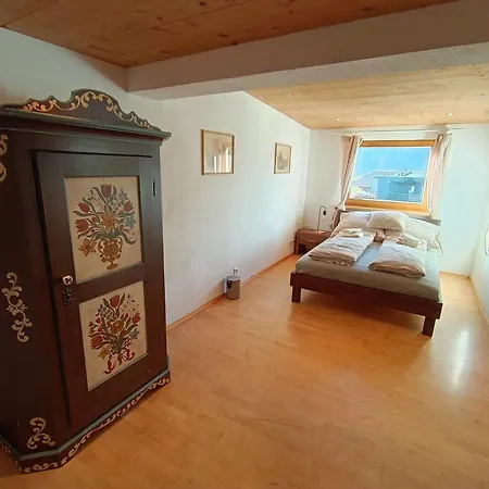 Krumm Und Schief Appartments Appartement