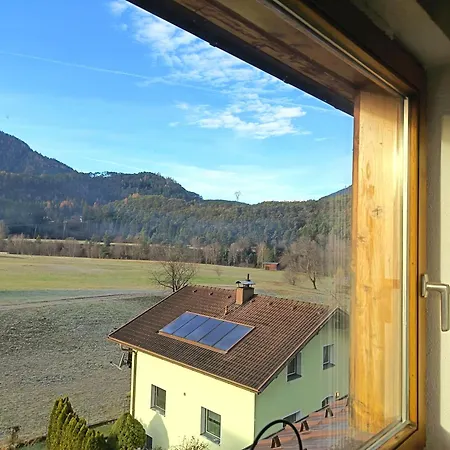 Krumm Und Schief Appartments Appartement Brunau